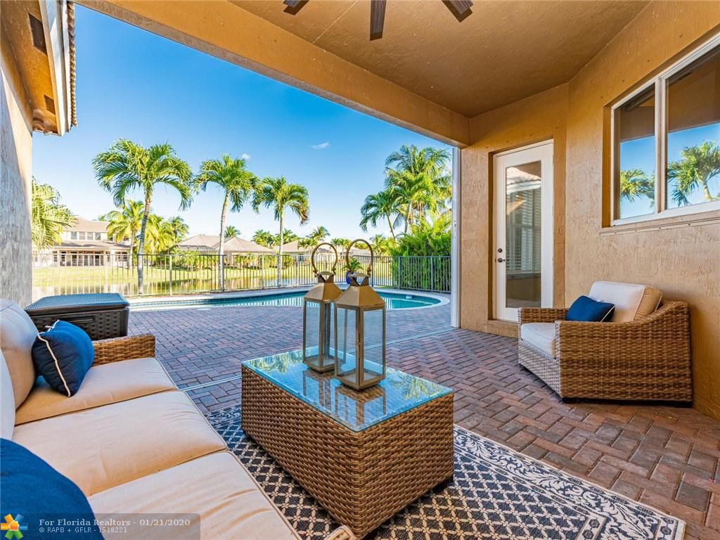 4/3 in Parkland Isles for sale 550,000