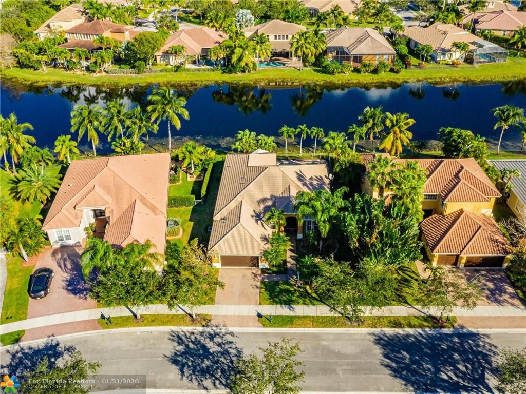 4/3 in Parkland Isles for sale 550,000