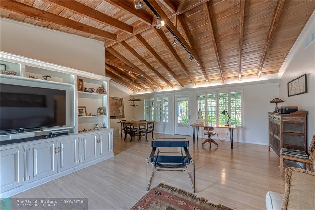 COLLEGE PARK 1 properties for sale, Lake Worth,33460 FL. Boca Agency