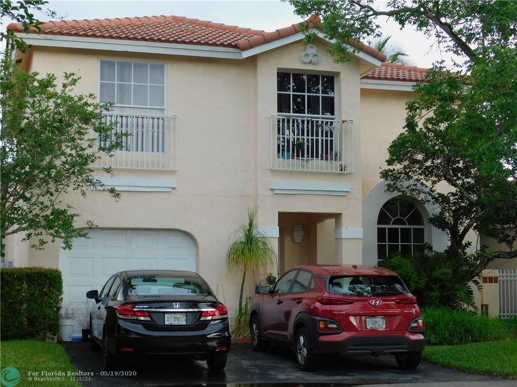 3/2 in Garden Homes at Country Isles for sale 339,900