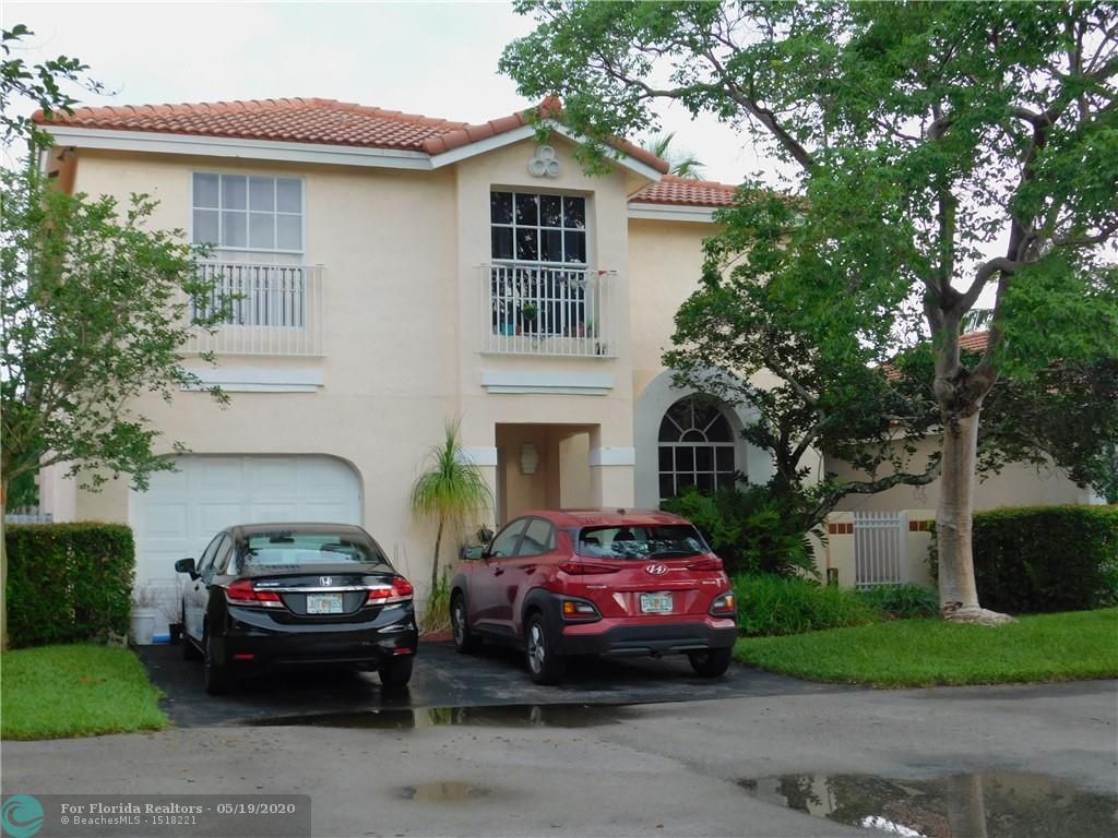 3/2 in Garden Homes at Country Isles for sale 339,900