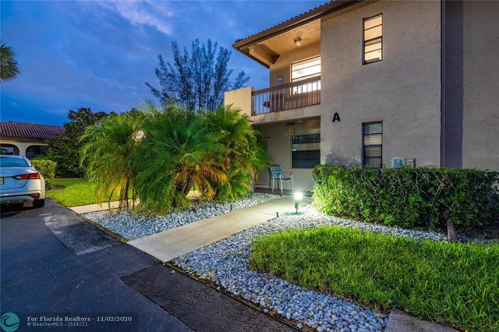2/2 in The Cypresses at Boca Lago for sale 159,900