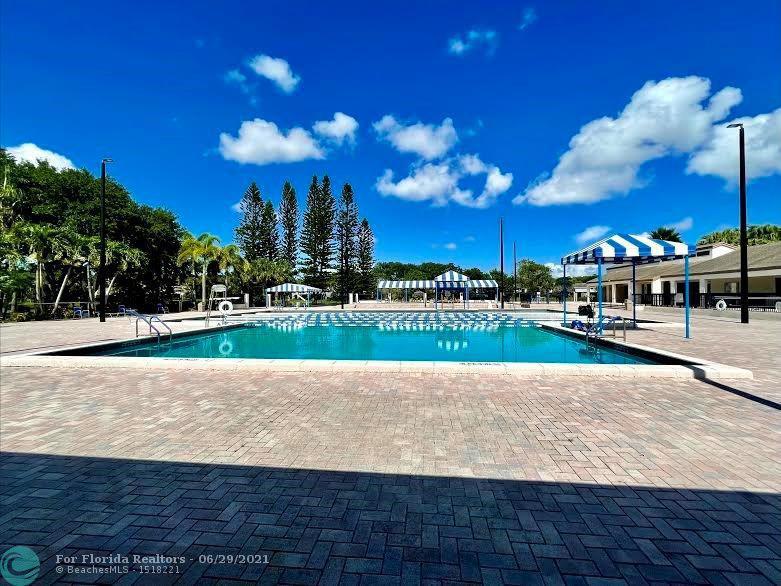 3/2 in Baywood Village II at The Township for sale 239,000