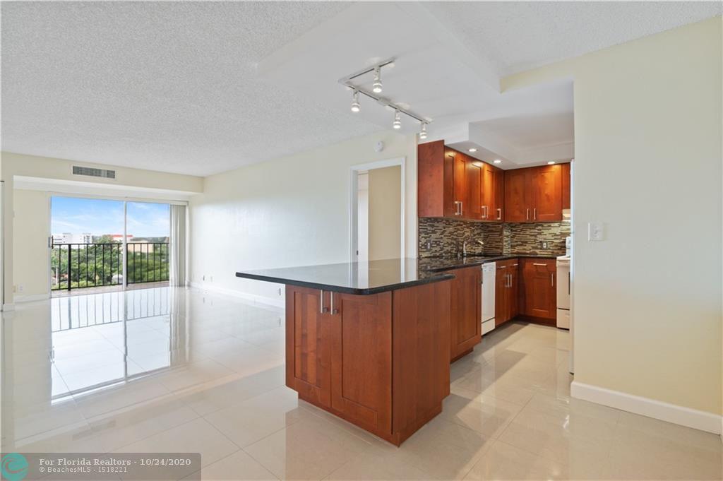 RUNAWAY BAY 4 properties for sale, Fort Lauderdale,33316 FL. Boca Agency Real Estate.