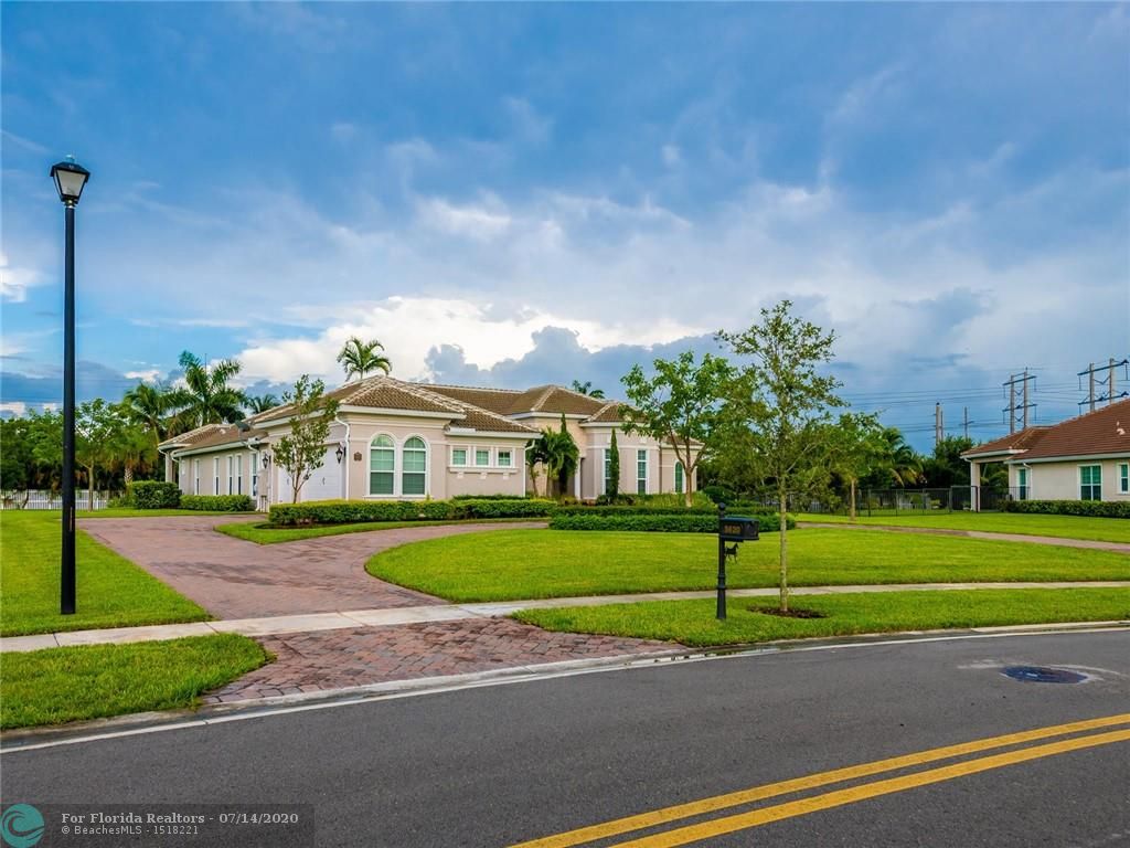 STERLING RANCH 7 properties for sale, Davie,33314 FL. Boca Agency