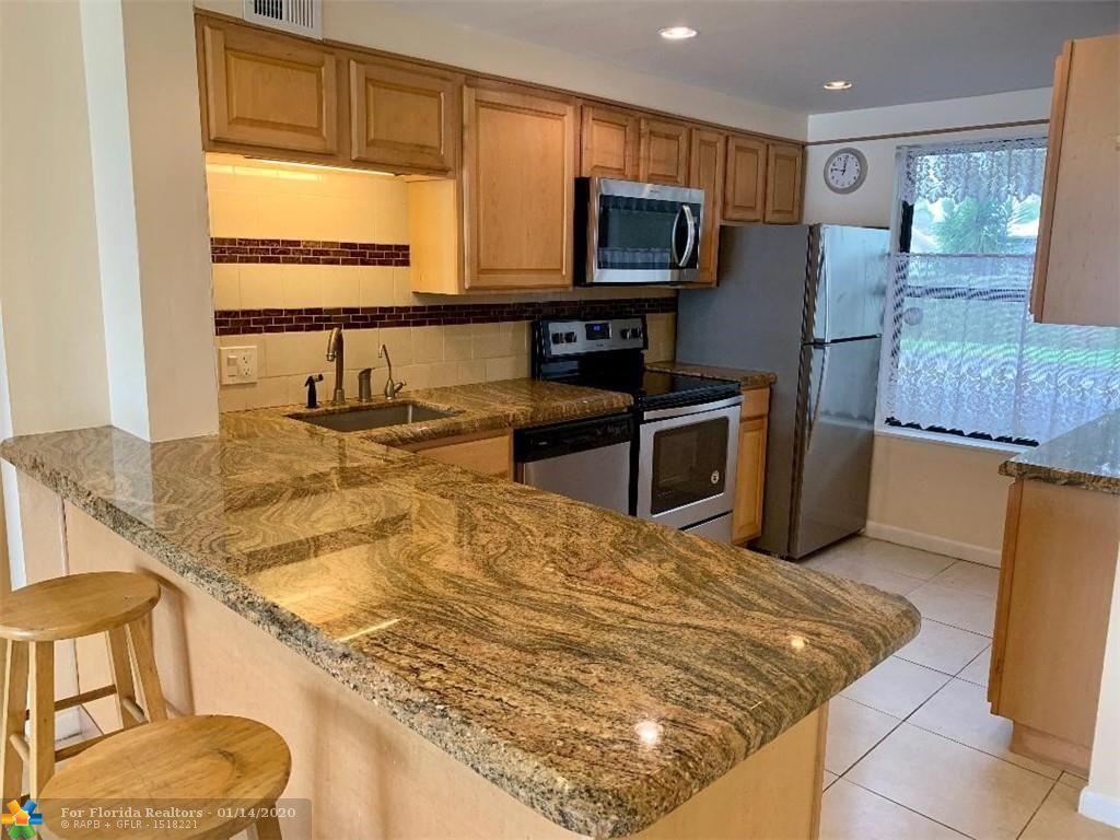 lake pointe 5 properties for sale, Oakland Park,33309 FL. Boca Agency