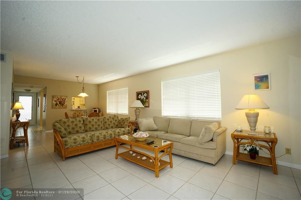 mls-f10241352-in-las-vistas-3581-inverrary-dr-apt-304-lauderhill-fl