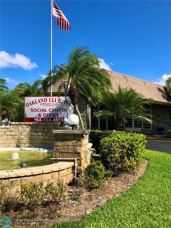 2 properties for sale, Lauderdale Lakes,33319 FL. Boca Agency