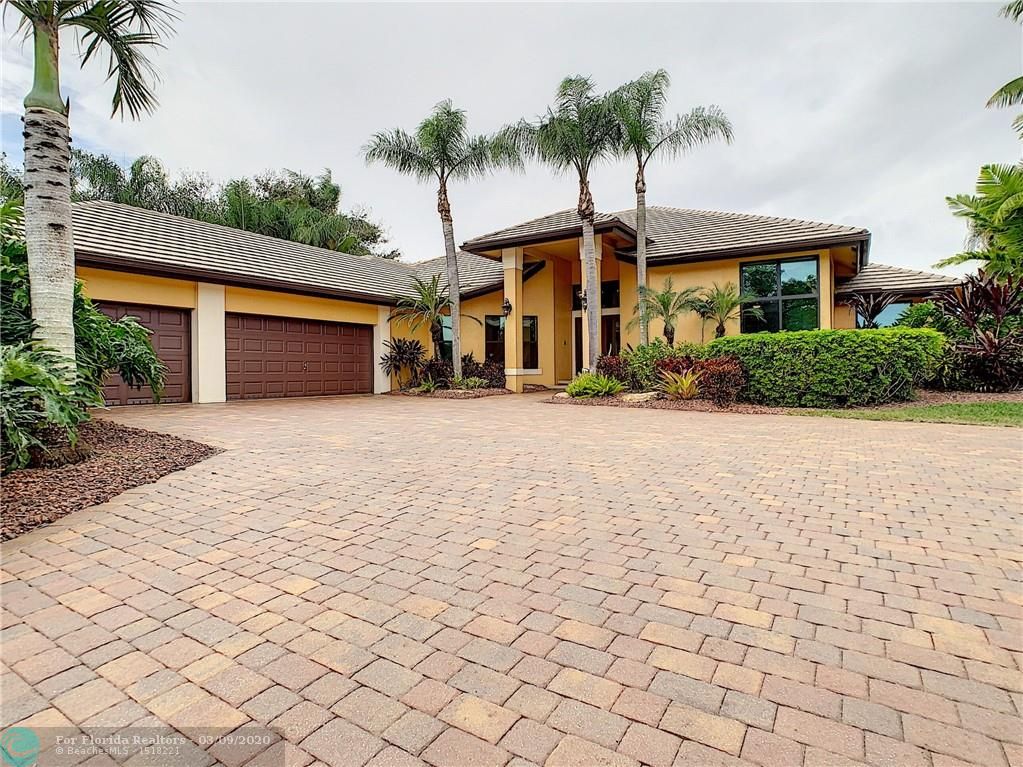 MAJESTIC GROVES - 6 properties for sale, Davie,33330 FL. Boca Agency