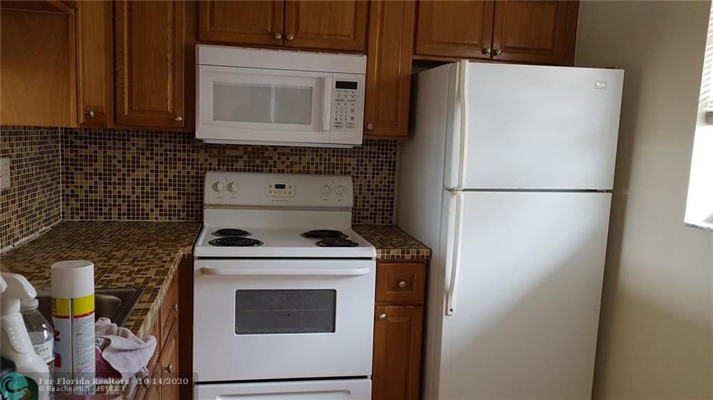 HAWAIIAN GARDEN 29 properties for sale, Lauderdale Lakes,33313 FL