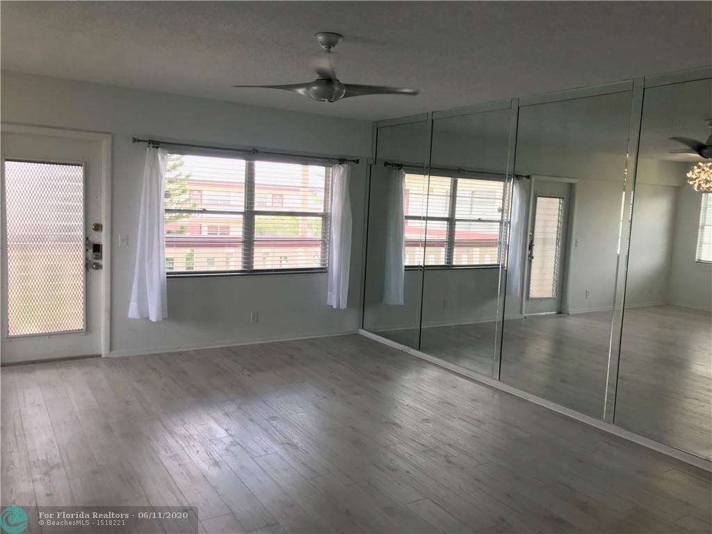 CENTURY VILLAGE BOCA 4 properties for sale, Boca Raton,33434 FL. Boca Agency Real Estate.