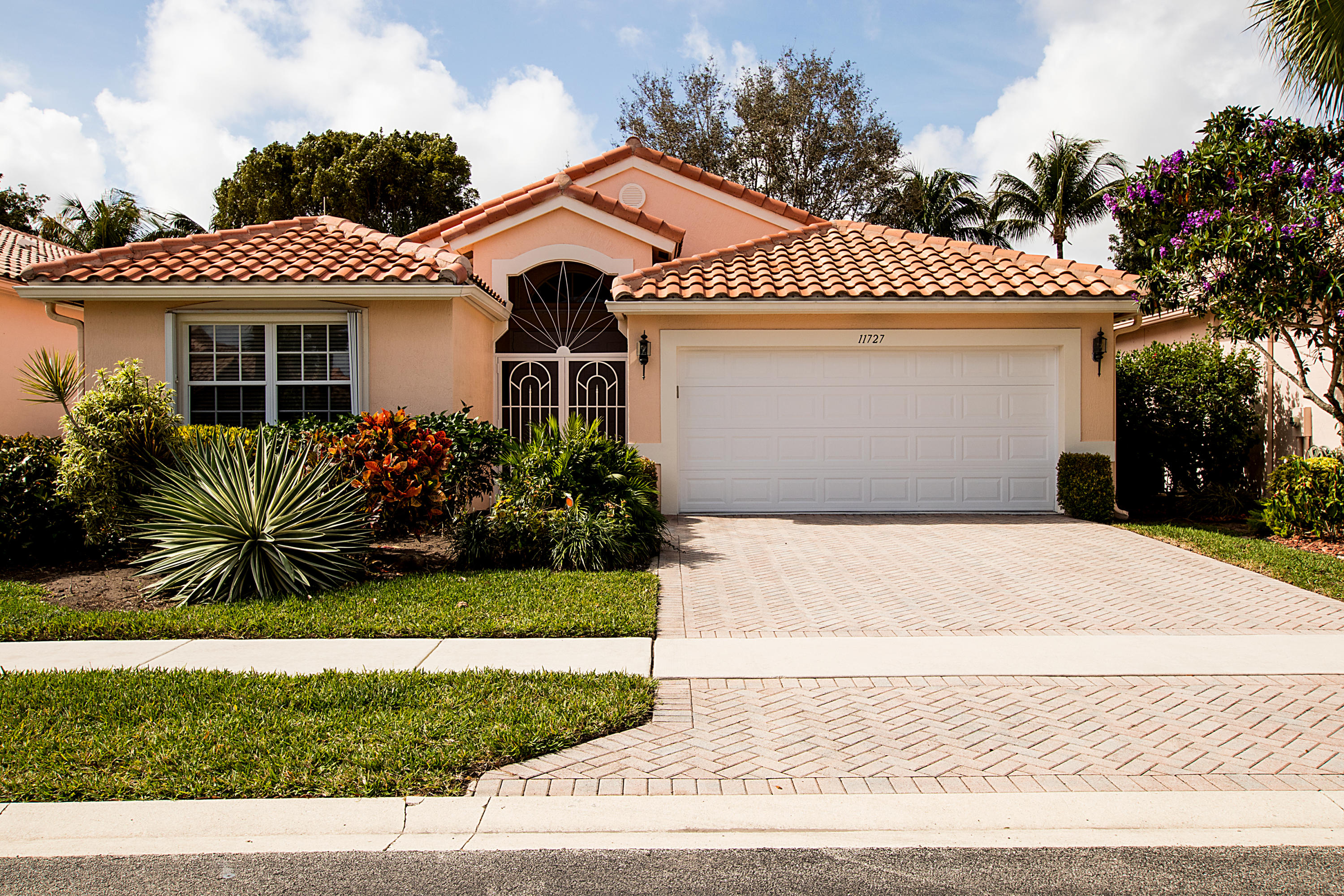 CASCADE LAKES 12 properties for sale, Boynton Beach,33437 FL. Boca