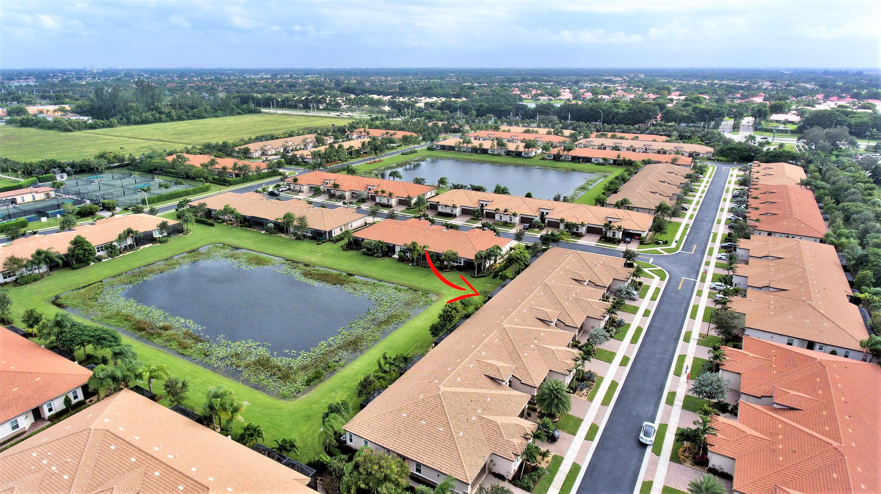 2/2 in Villaggio Reserve for sale 469,000