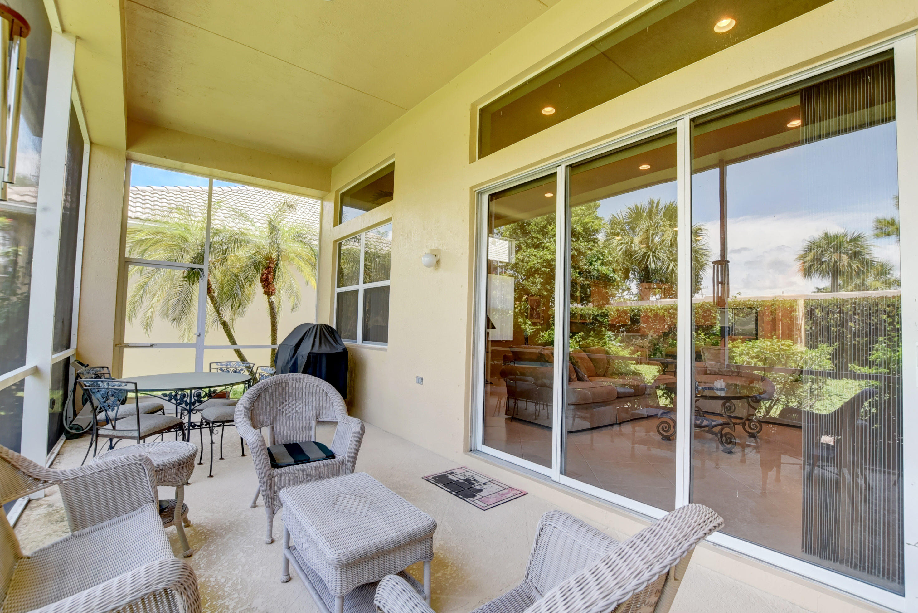 3/2 in Mizner Falls for sale 314,900