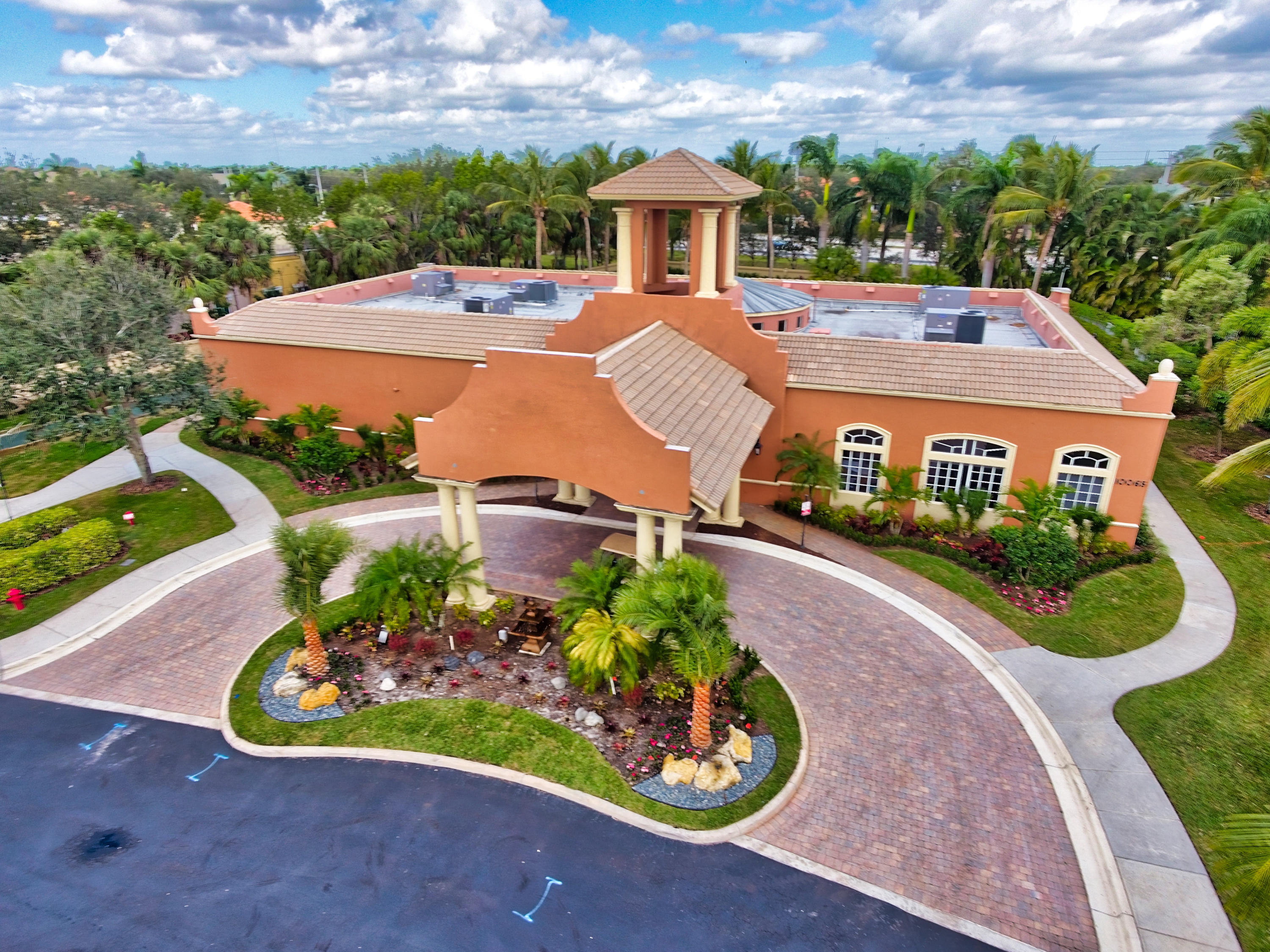3/2 in Mizner Falls for sale 314,900