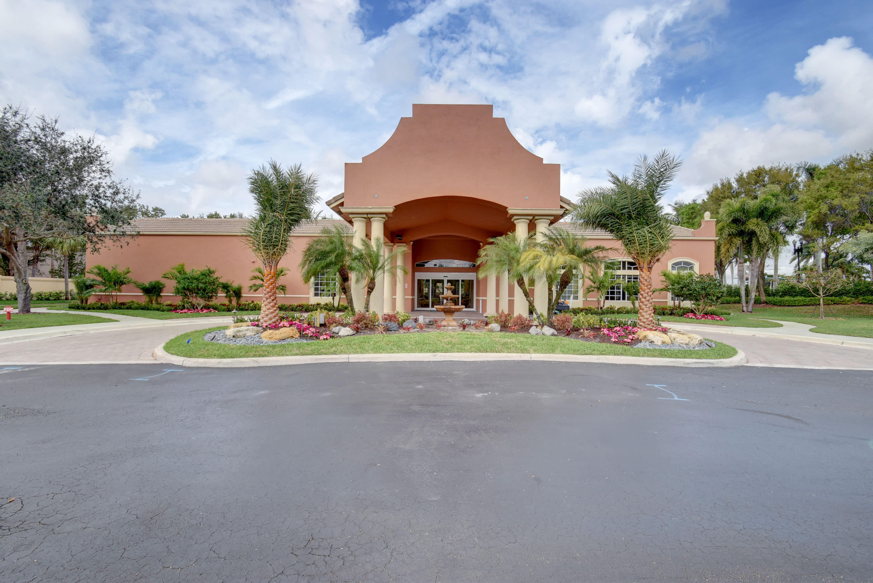 3/2 in Mizner Falls for sale 314,900