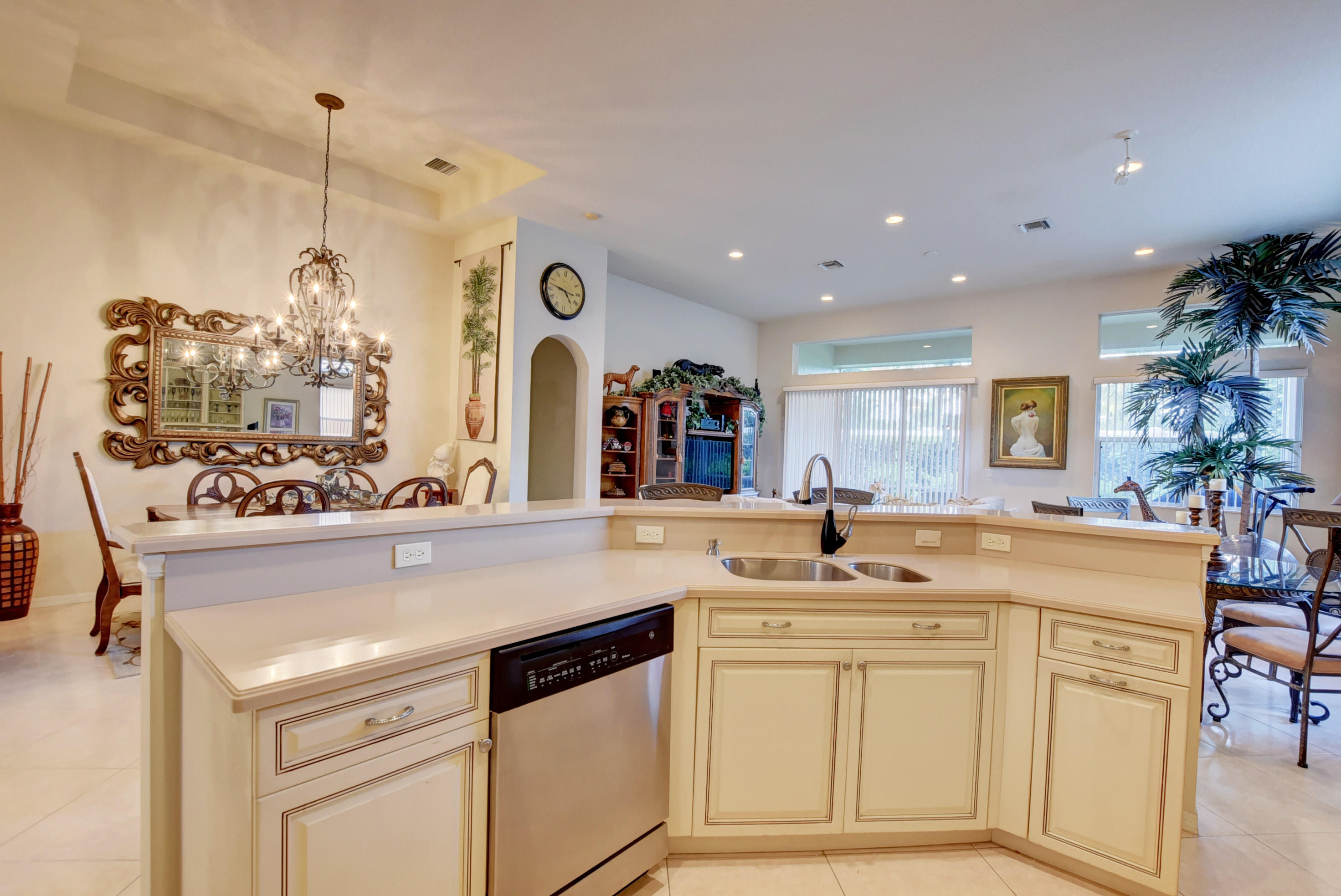 3/2 in Mizner Falls for sale 314,900