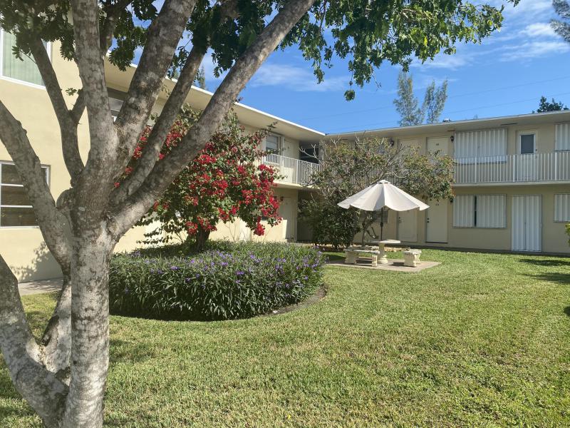 CRYSTAL COURT 3 properties for sale, Hollywood,33020 FL. Boca Agency