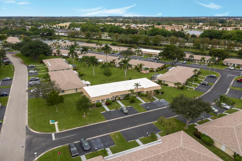 BOCA LAKES CONDOBOCA LAKES CONDO 5 properties for sale, Boca Raton