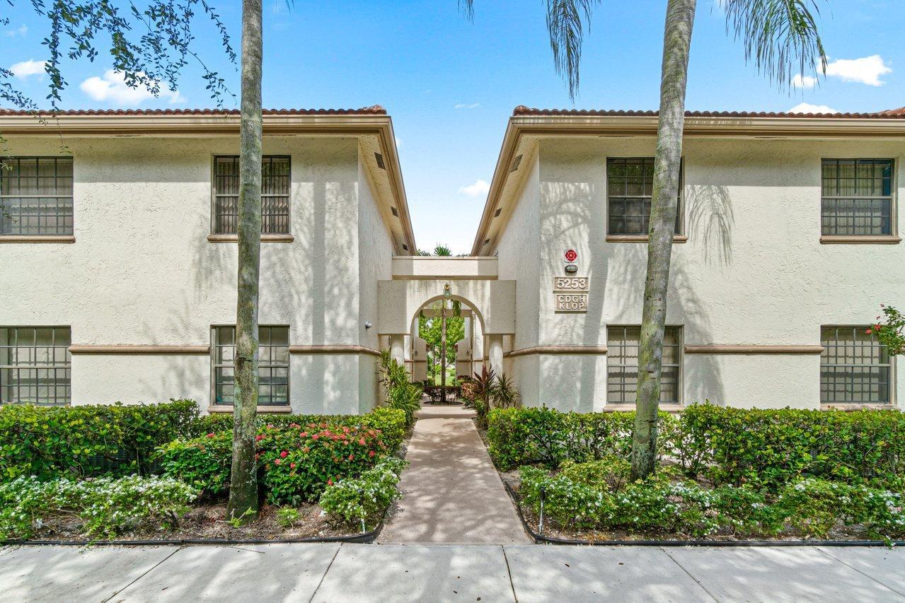 PLATINA 10 properties for sale, Boynton Beach,33437 FL. Boca Agency