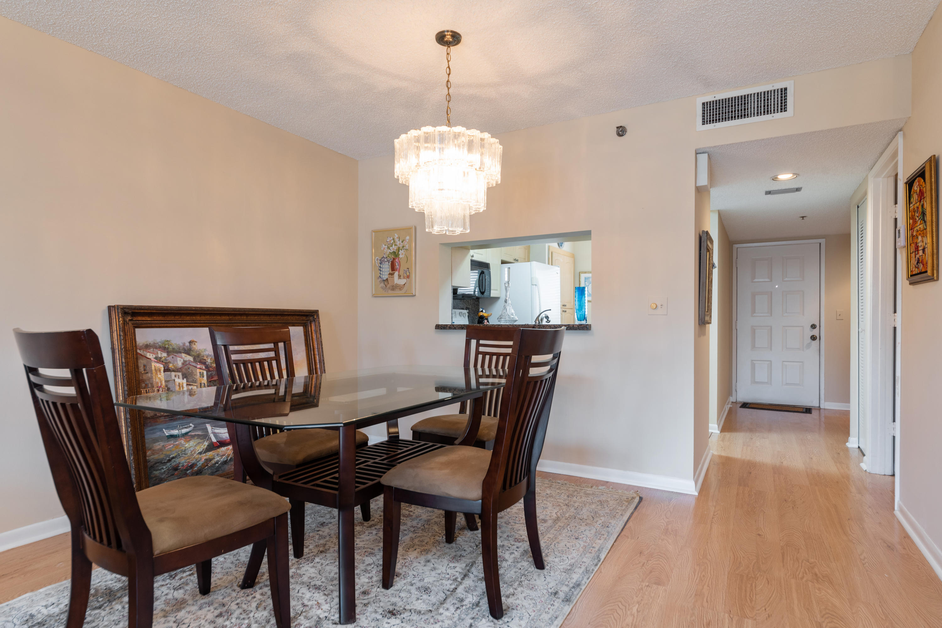 2/2.9 in Huntington Lakes at Huntington Lakes for sale 147,000