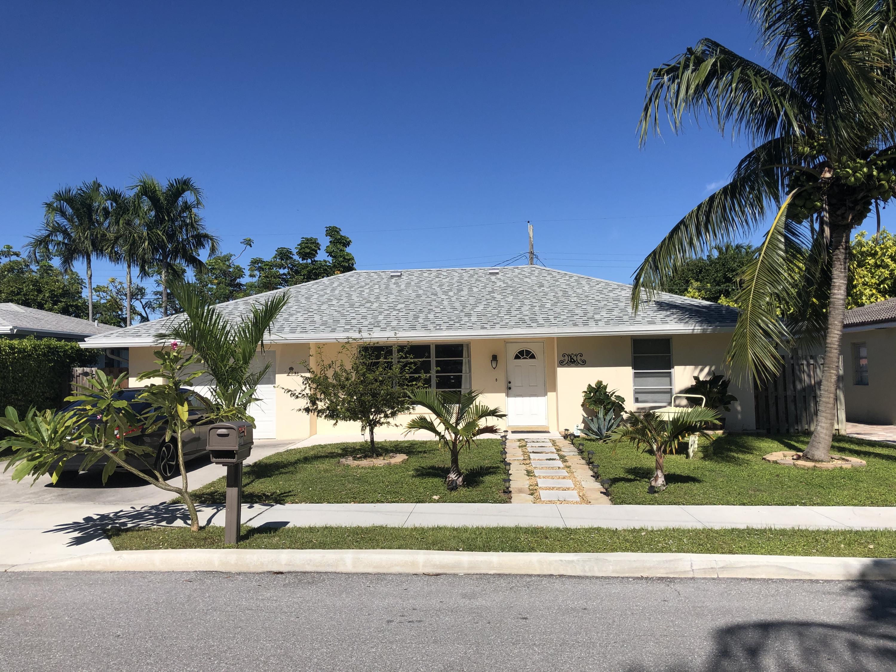 COLLEGE PARK 4 properties for sale, Lake Worth,33460 FL. Boca Agency