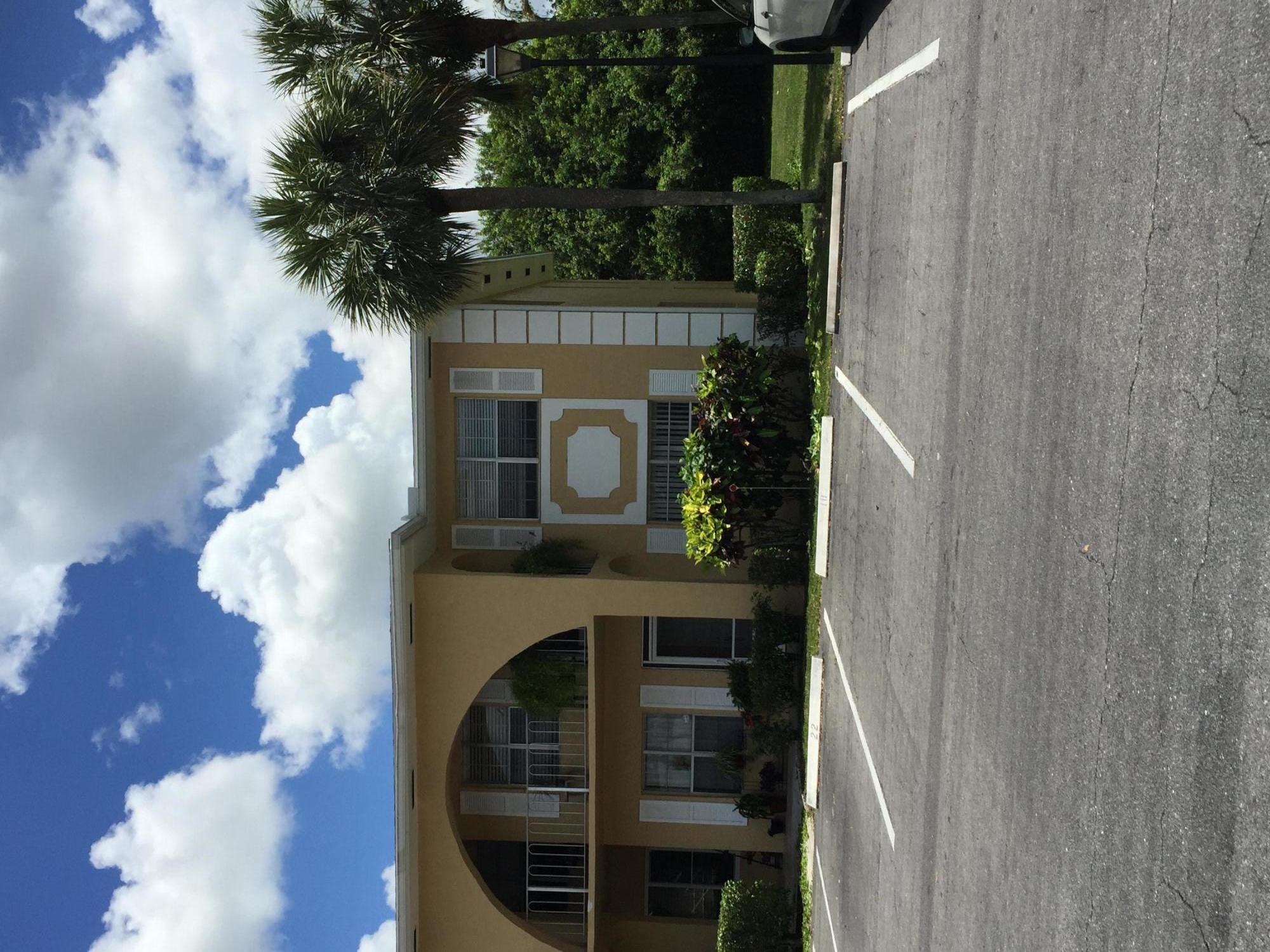 PALM GREENS AT VILLA DELPALM GREENS AT VILLA DEL 10 properties for