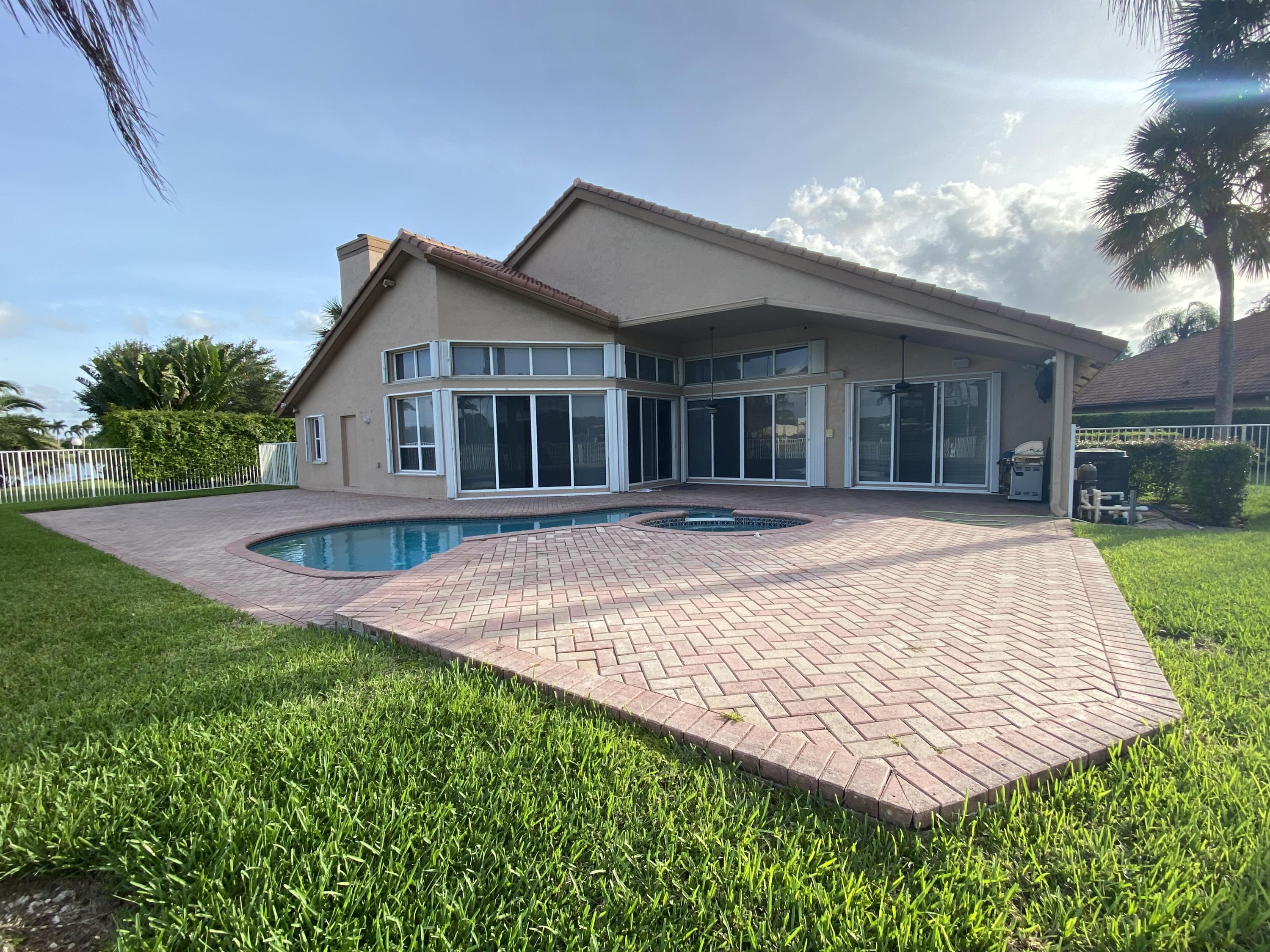 Palm 16 properties for sale, Pembroke Pines,33025 FL. Boca Agency Real Estate.