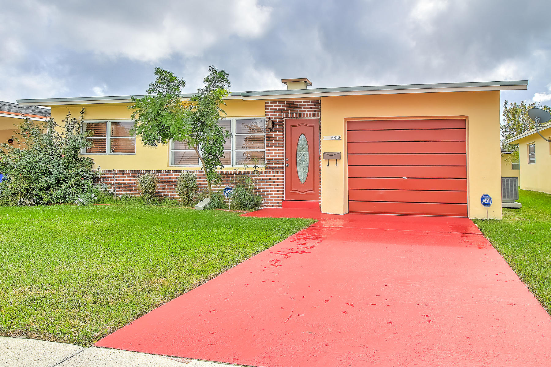 PARADISE GARDENS 30 properties for sale, Margate,33063 FL. Boca