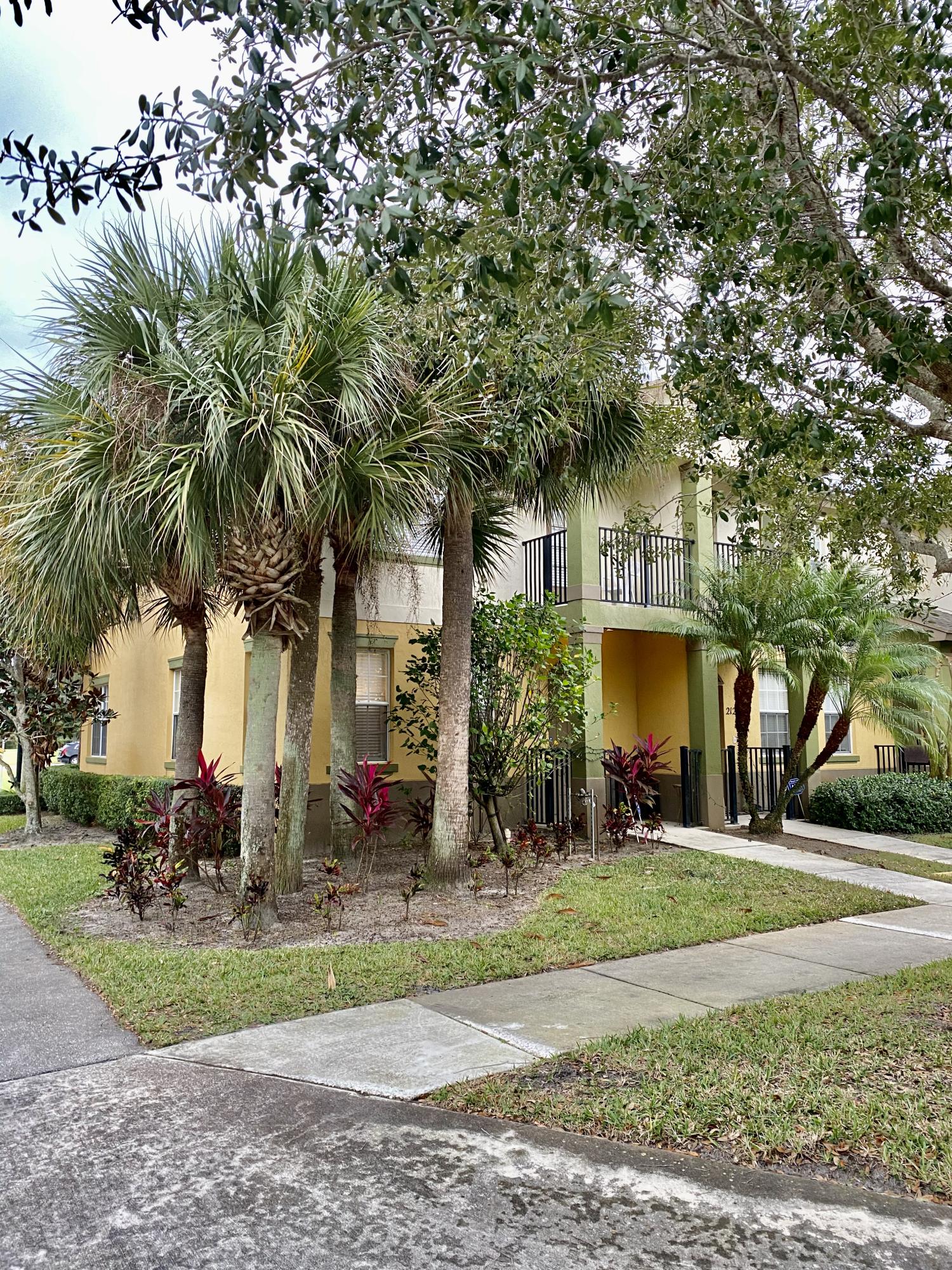 3/2.1 in East Lake Village for sale 165,000