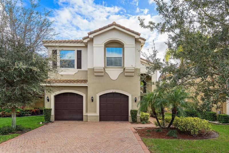 Canyon 18 properties for sale, Boynton Beach,33473 FL. Boca Agency