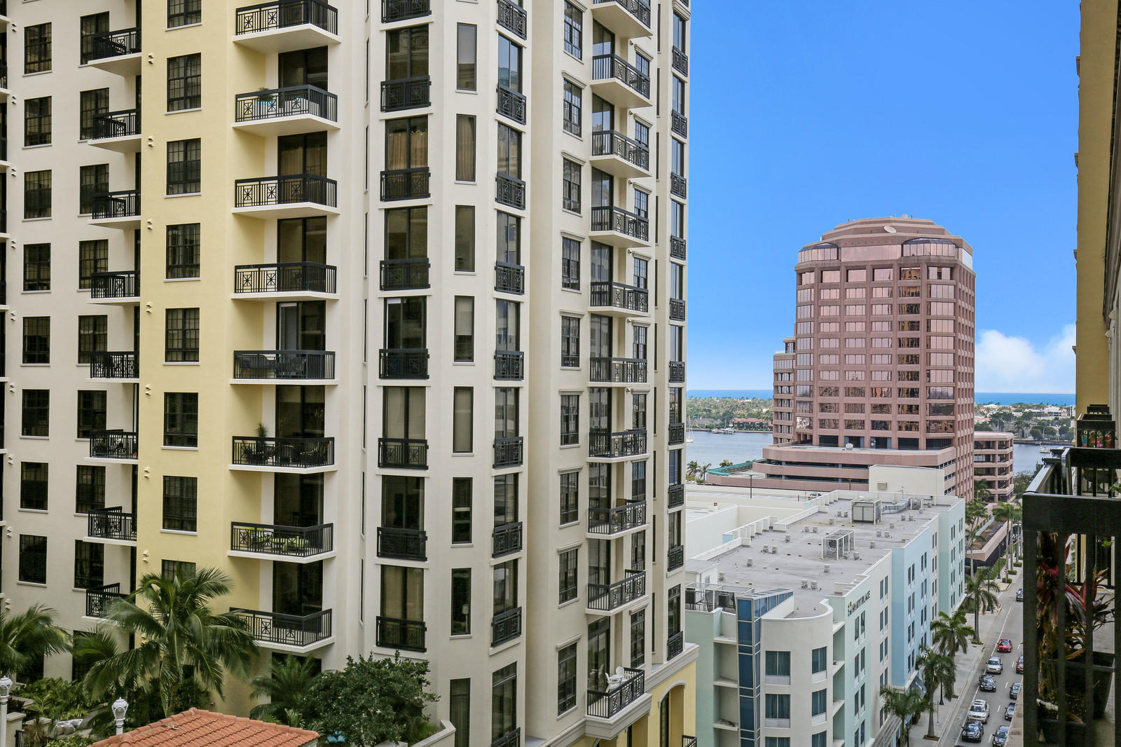 one city plaza 22 properties for sale, West Palm Beach,33401 FL. Boca