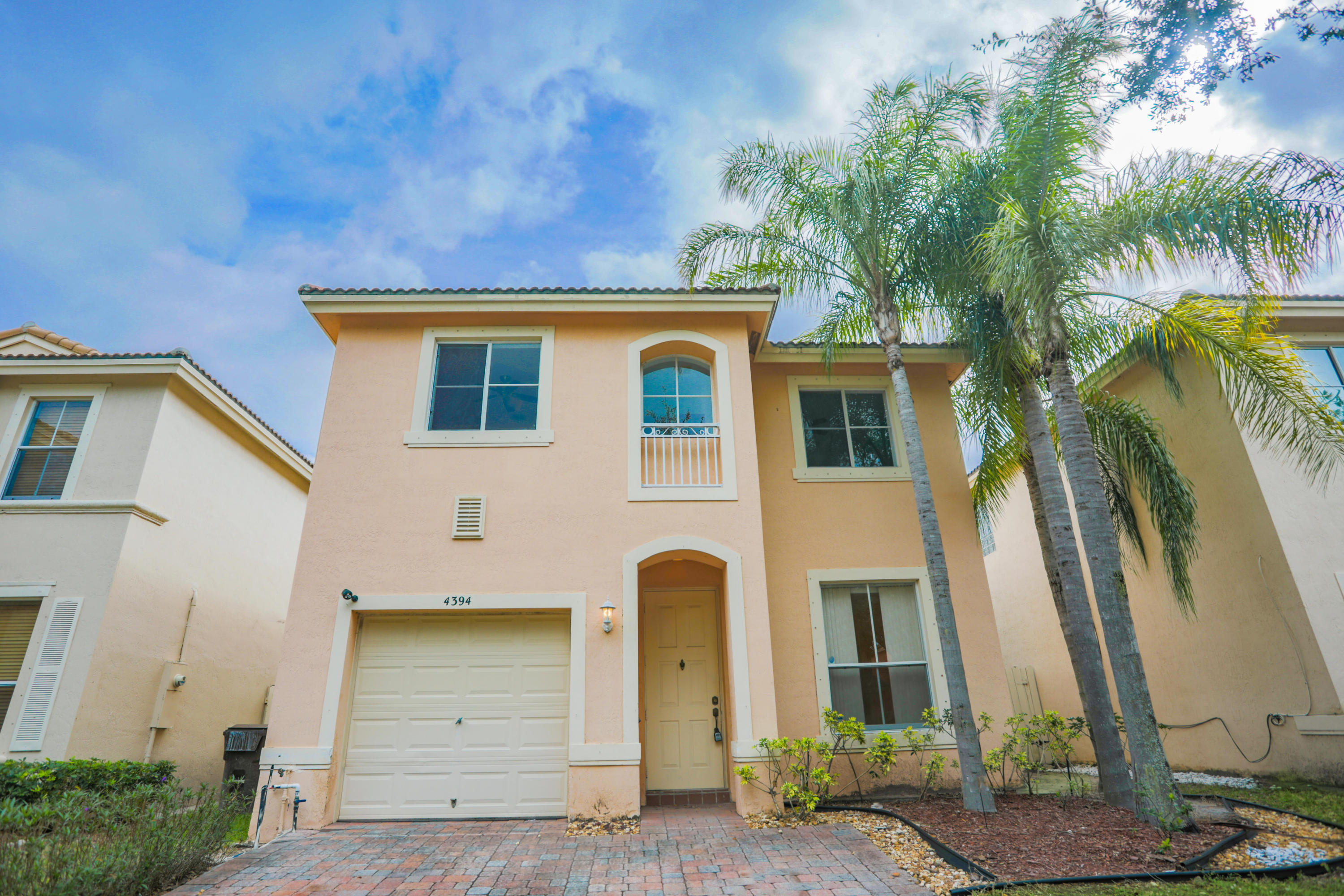 LAKES OF LAGUNA 10 properties for sale, West Palm Beach,33409 FL