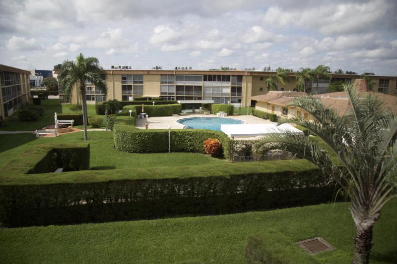 BUCKINGHAM 26 properties for sale, Palm Springs,33461 FL. Boca Agency