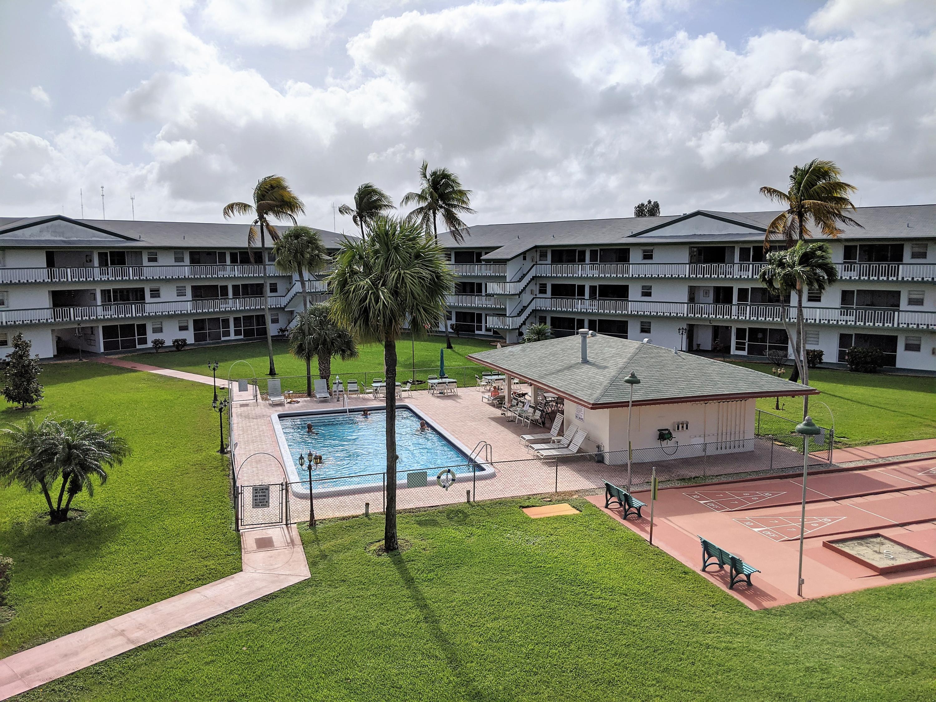 BEVERLY HILLS CONDO 11 properties for sale, Hollywood,33021 FL. Boca