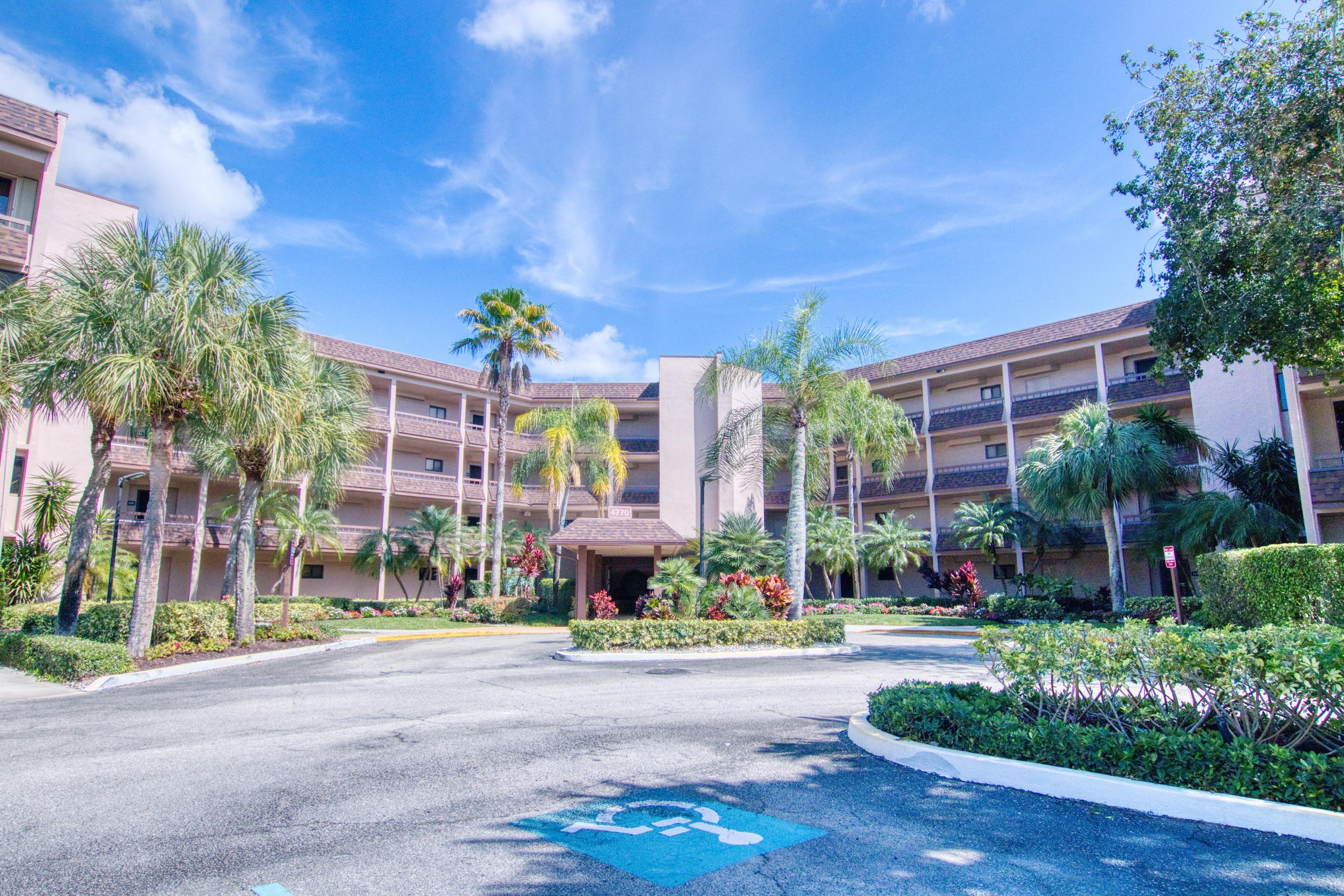 VERSAILLES 4 properties for sale, Lake Worth,33467 FL. Boca Agency