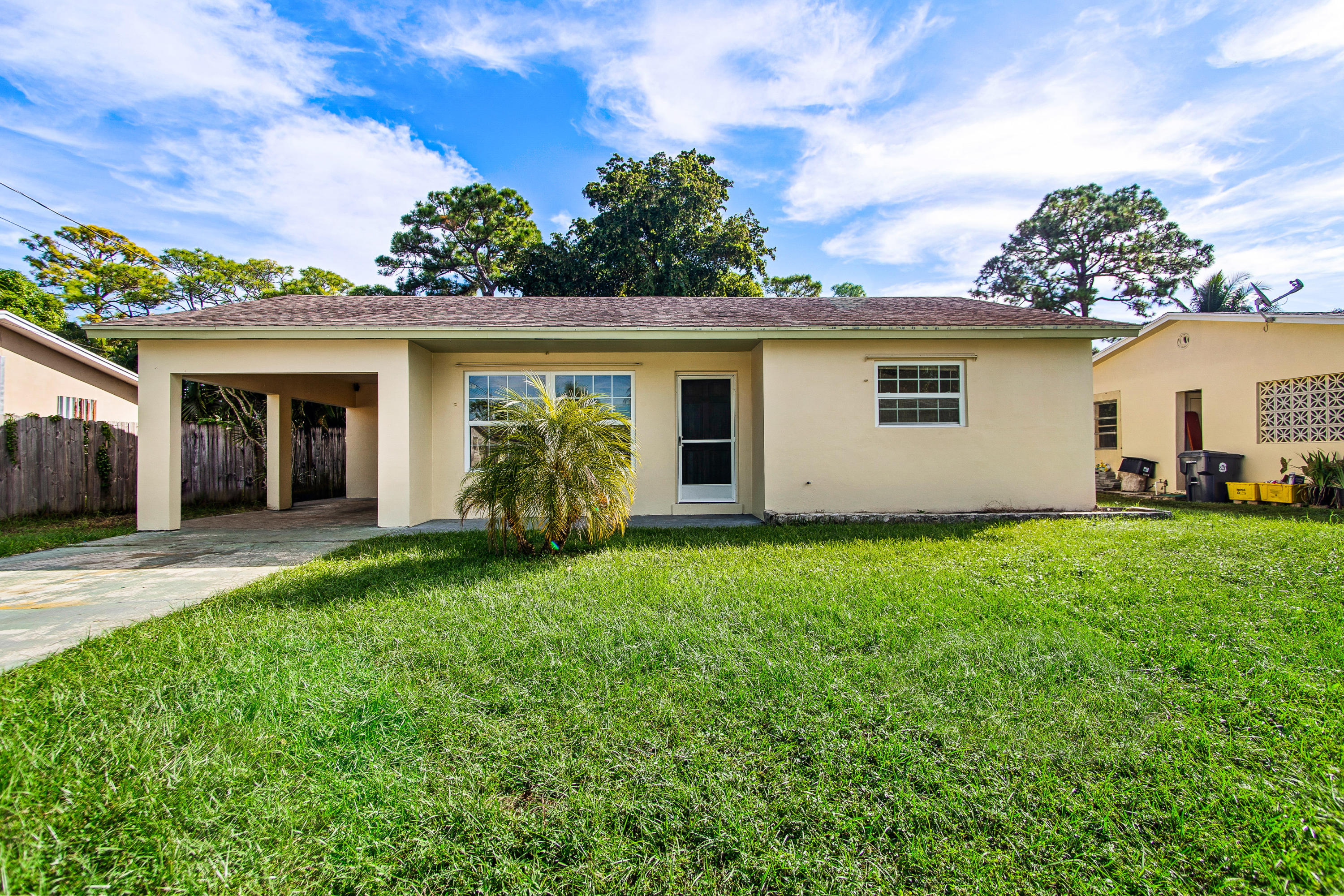 PALM BEACH FARMS 7 properties for sale, Lake Worth,33461 FL. Boca Agency Real Estate.