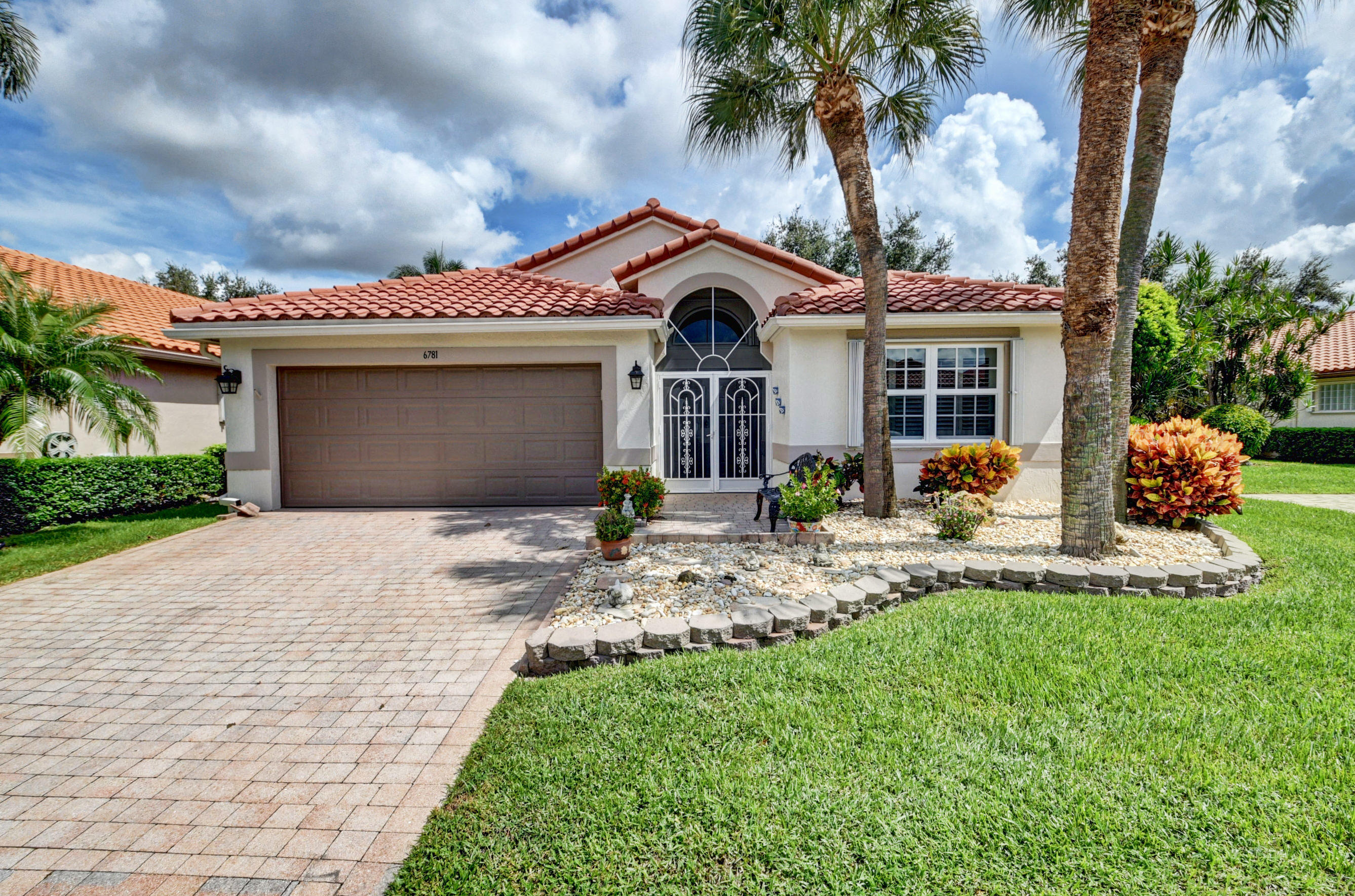 Cascade 18 properties for sale, Boynton Beach,33437 FL. Boca Agency