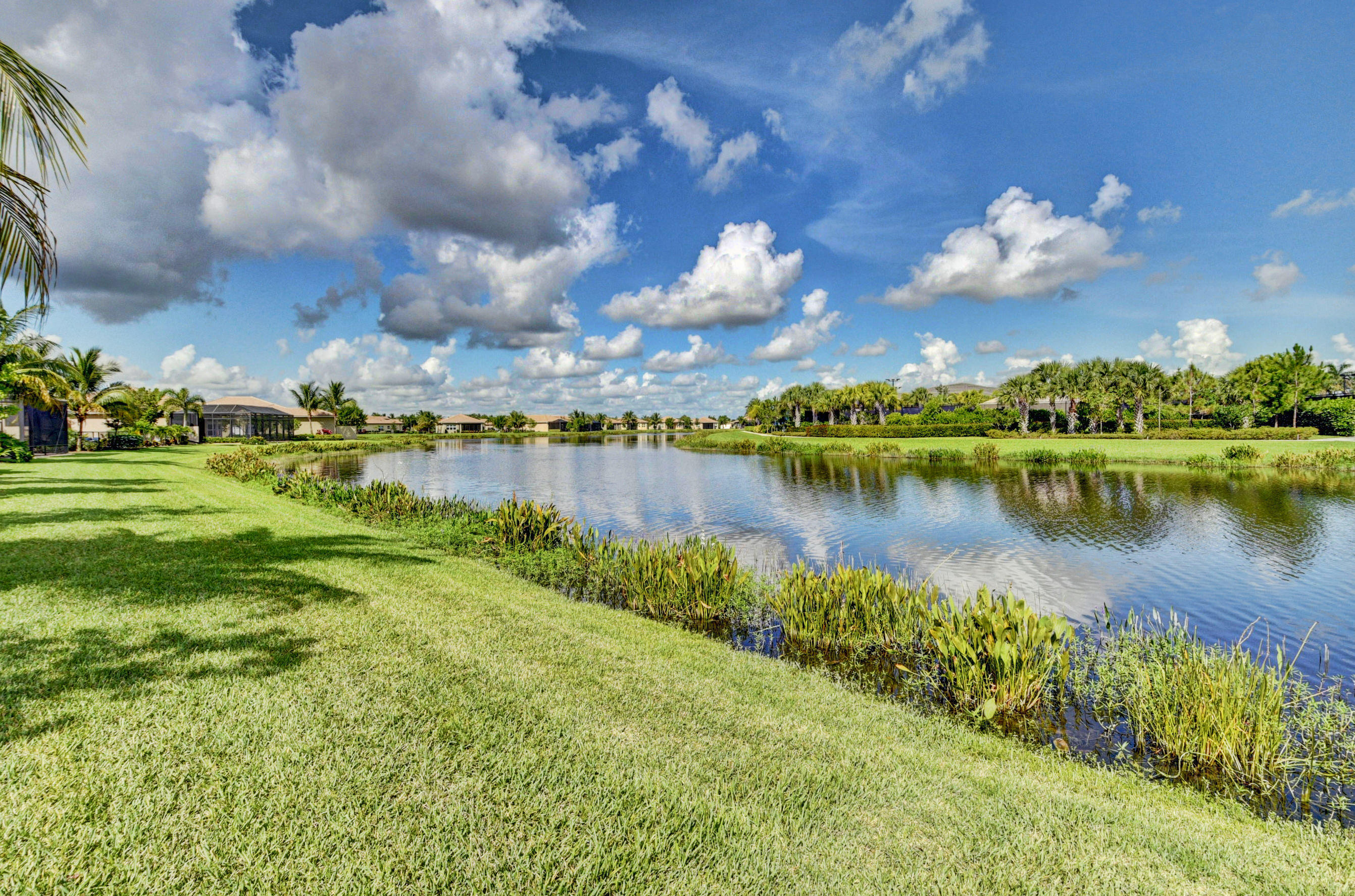3/2 in Valencia Cove for sale 635,000