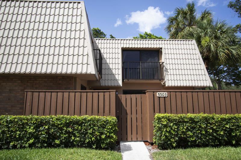 Sandalwood Lakes 3 properties for sale, West Palm Beach,33407 FL