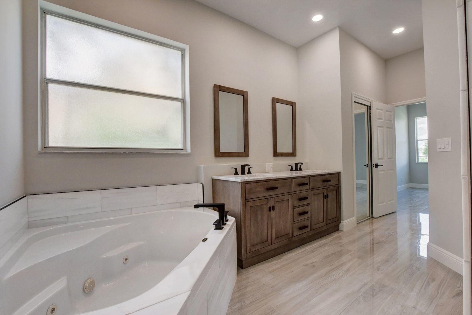 4/2.1 in Lakefield North & South at Lakefield North & Lakefield South