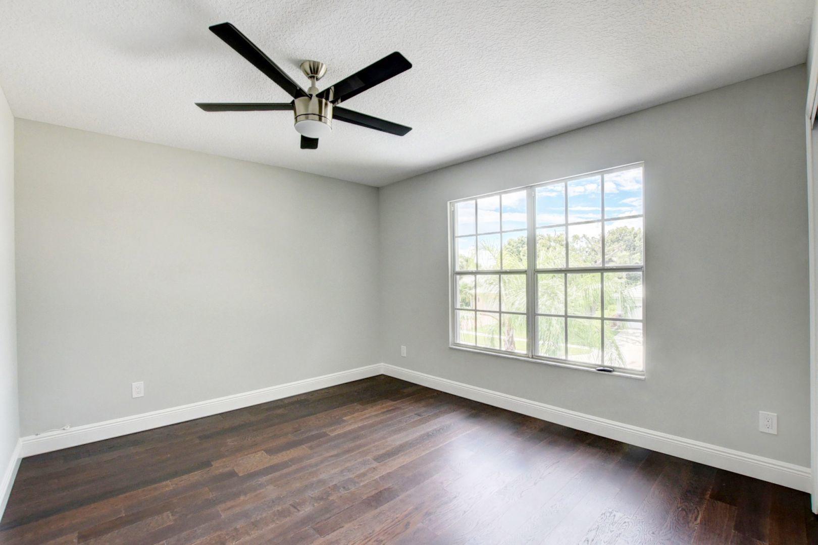 4/2.1 in Lakefield North & South at Lakefield North & Lakefield South