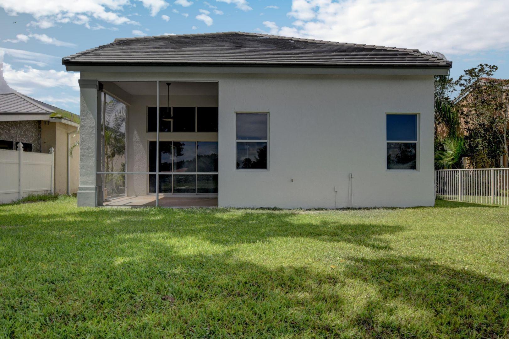 4/2.1 in Lakefield North & South at Lakefield North & Lakefield South