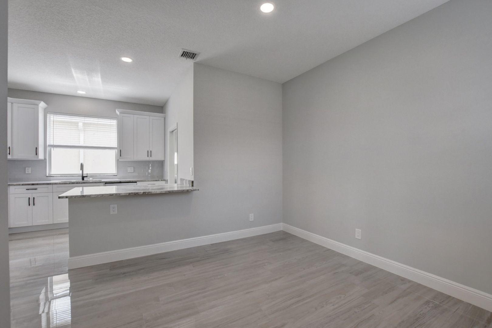 4/2.1 in Lakefield North & South at Lakefield North & Lakefield South