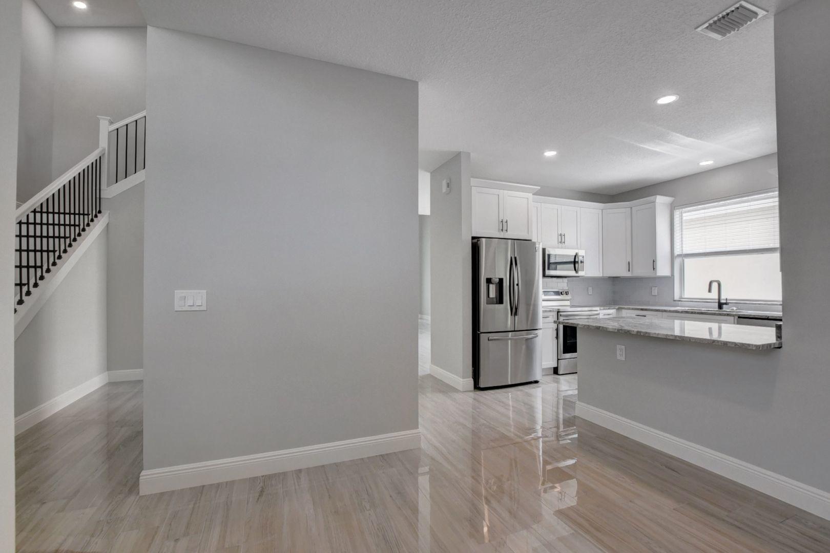 4/2.1 in Lakefield North & South at Lakefield North & Lakefield South