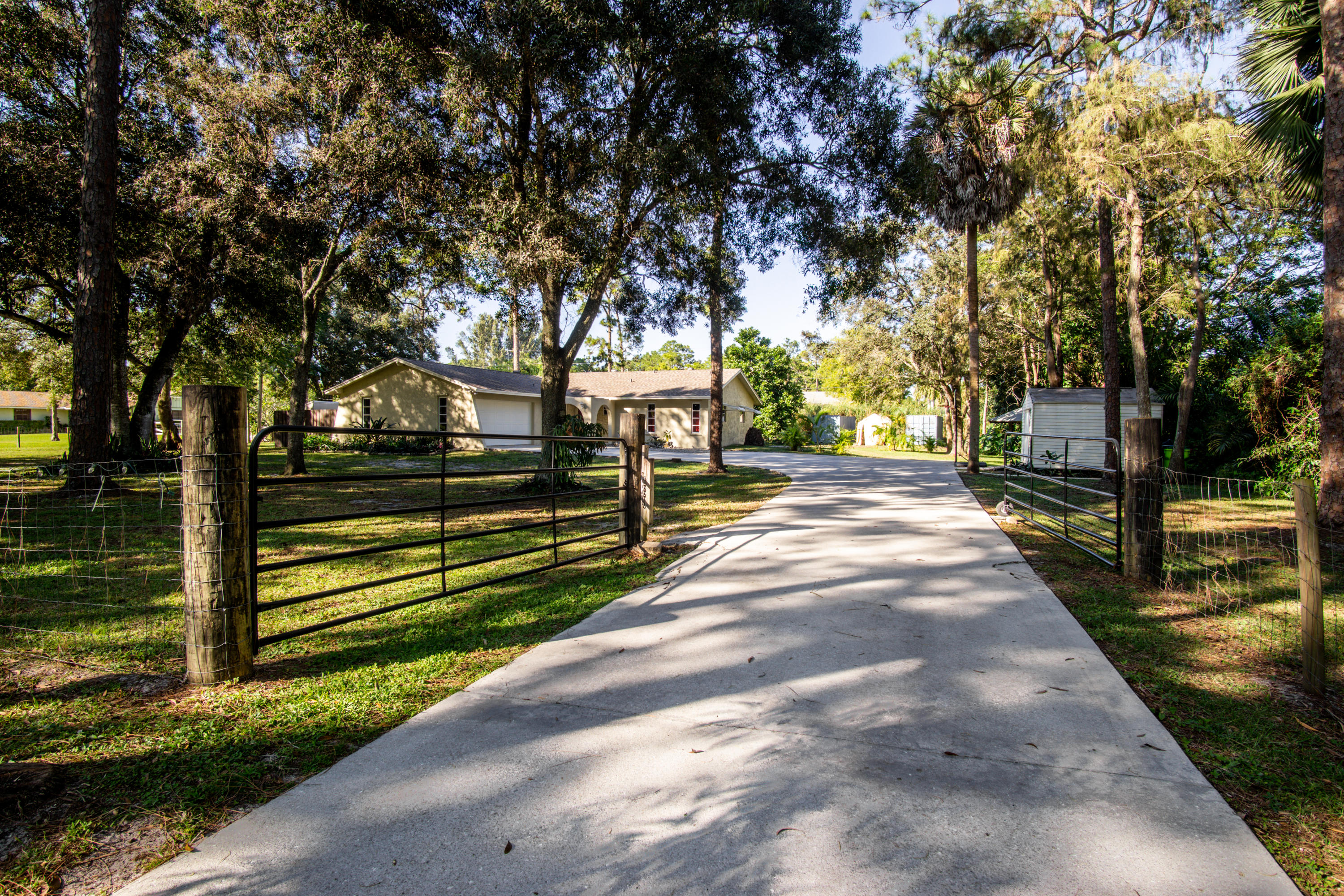 LOXAHATCHEE GROVES 32 properties for sale, Loxahatchee,33470 FL. Boca