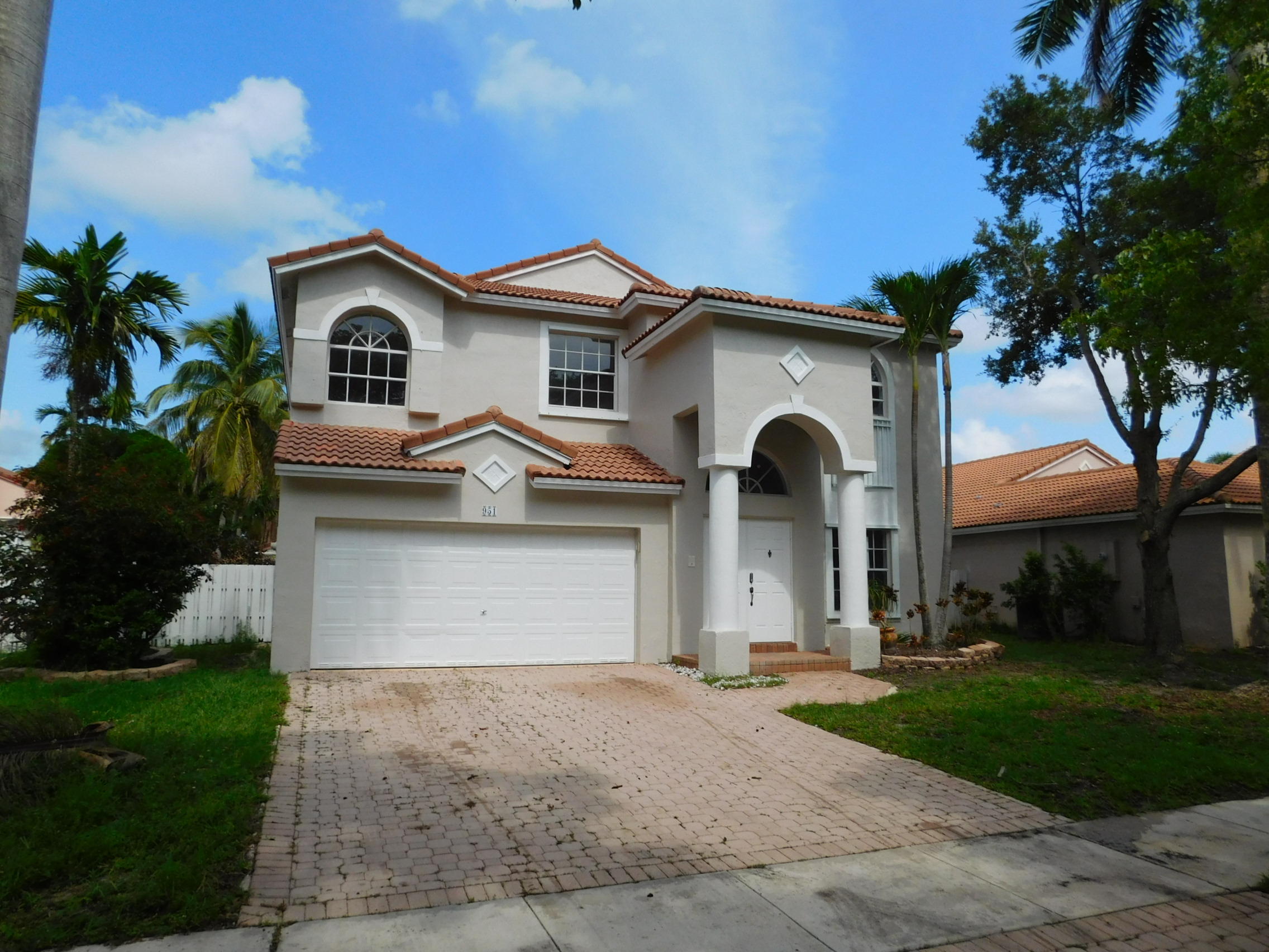 CHAPEL LAKE ESTATES 2 properties for sale, Pembroke Pines,33029 FL