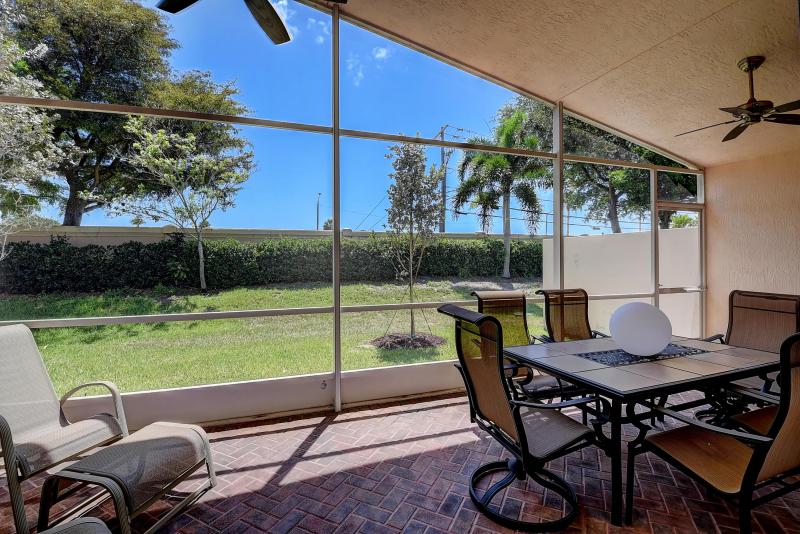 3/2 in Cascade Lakes for sale 469,000