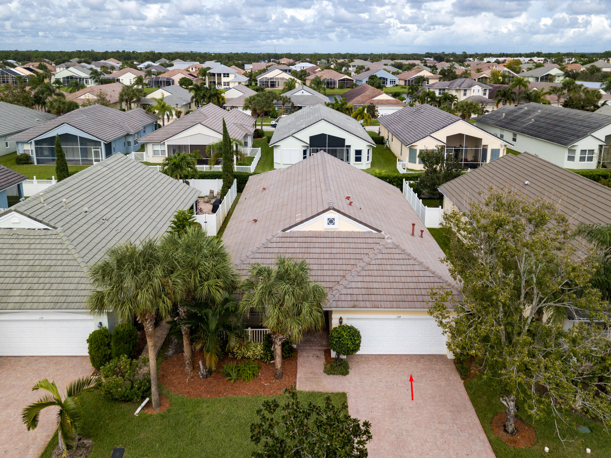 3/2 in Magnolia Lakes for sale 234,900