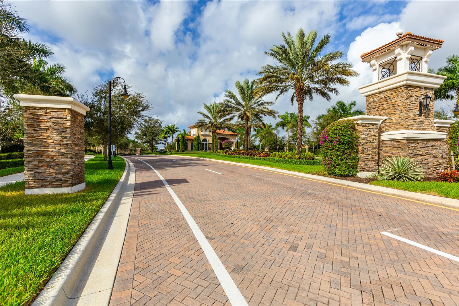 2/2 in Villaggio Reserve for sale 429,900